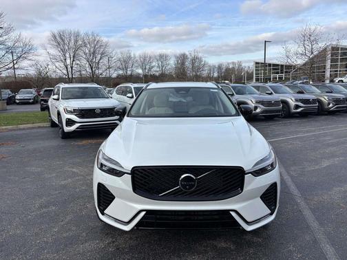 2026 Volvo XC60 B5 Ultra