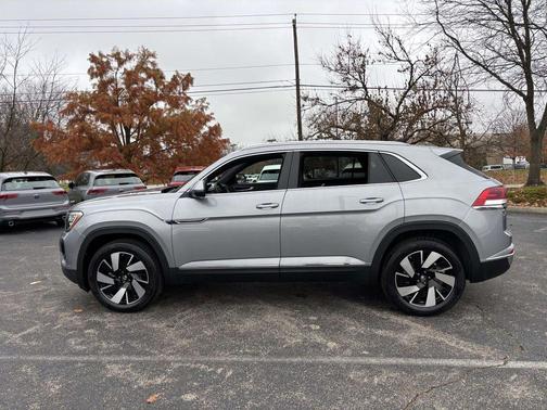 2026 Volkswagen Atlas Cross Sport 2.0T SEL