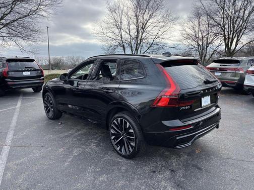 2026 Volvo XC60 B5 Ultra