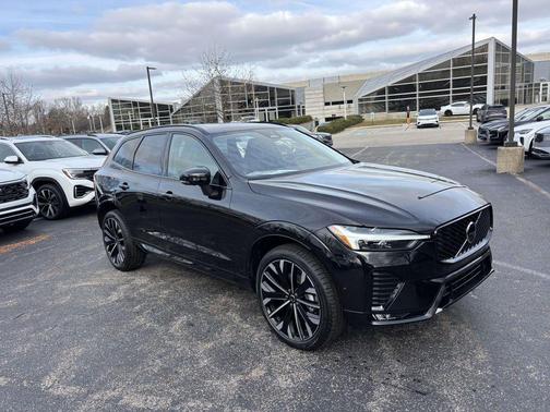 2026 Volvo XC60 B5 Ultra