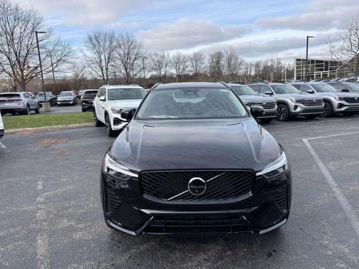 2026 Volvo XC60 B5 Ultra