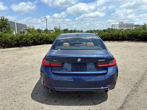 2024 BMW 330 i xDrive