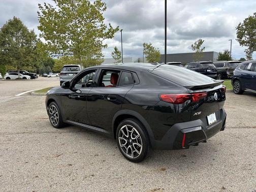 2025 BMW X2 xDrive28i