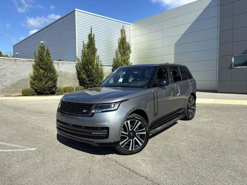 2023 Land Rover Range Rover P530 SE