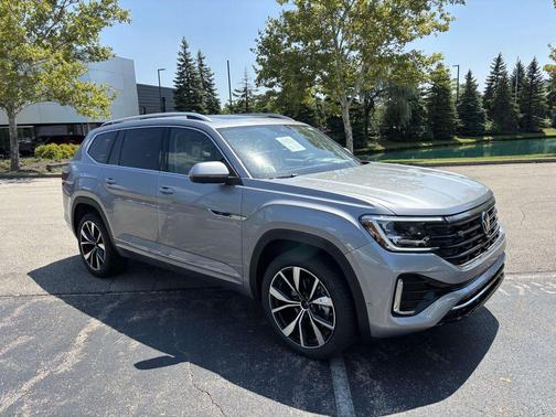 2025 Volkswagen Atlas 2.0T SEL Premium R-Line 4MOTION