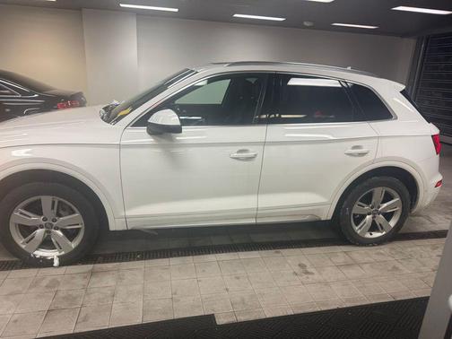 2019 Audi Q5 2.0T Prestige