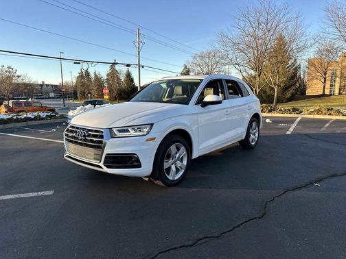 2019 Audi Q5 2.0T Prestige