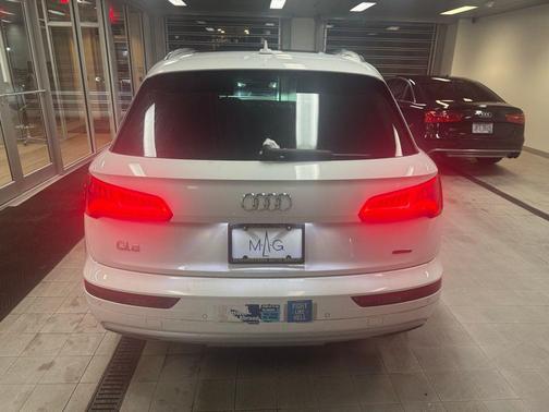 2019 Audi Q5 2.0T Prestige