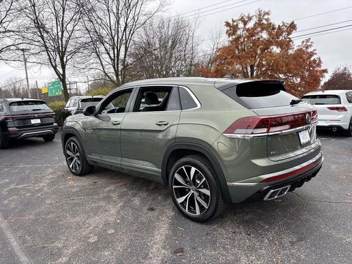 2026 Volkswagen Atlas Cross Sport 2.0T SEL Premium