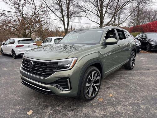 2026 Volkswagen Atlas Cross Sport 2.0T SEL Premium