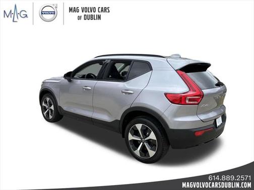 2026 Volvo XC40 B5 Plus