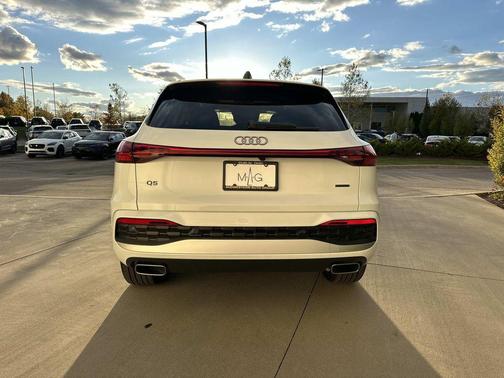 2025 Audi Q5 Premium Plus TFSI quattro S tronic