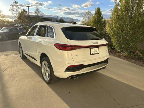 2025 Audi Q5 Premium Plus TFSI quattro S tronic