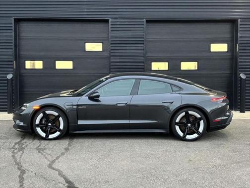 2025 Porsche Taycan 4