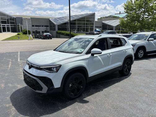 2025 Volkswagen Taos 1.5T SEL