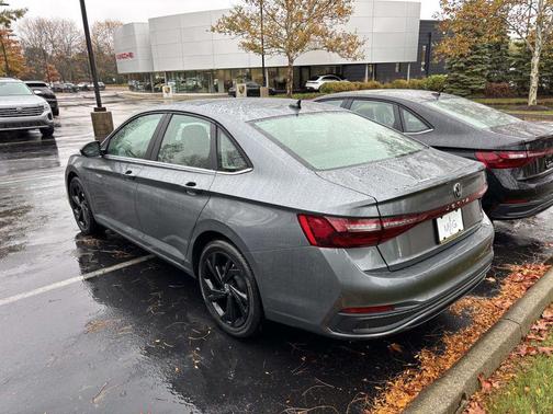 2026 Volkswagen Jetta 1.4T SE