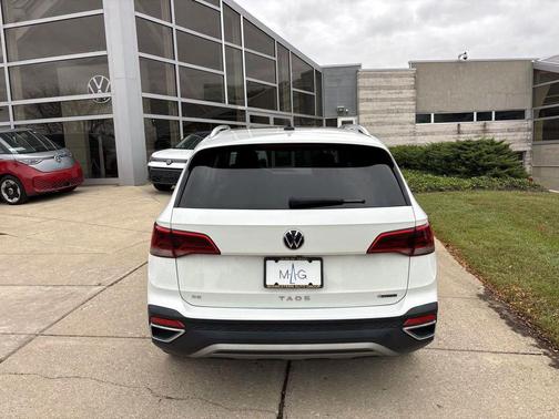 2022 Volkswagen Taos 1.5T SE