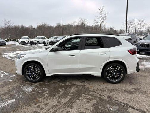 2025 BMW X1 M35i
