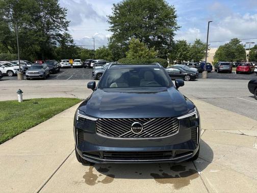 2026 Volvo XC90 B6 Plus 6-Seater