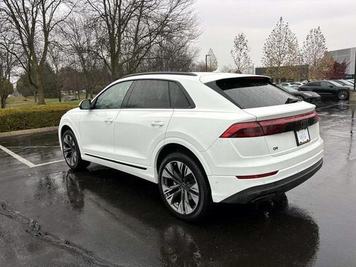 2025 Audi Q8 55 Premium Plus