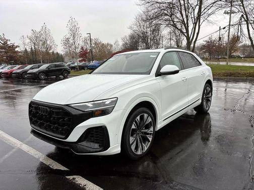 2025 Audi Q8 55 Premium Plus