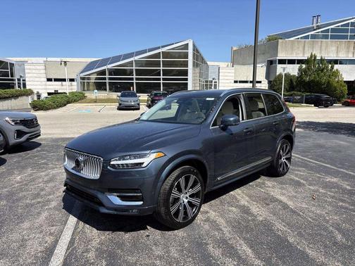 2025 Volvo XC90 B6 Plus 7-Seater