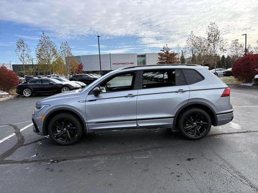 2024 Volkswagen Tiguan 2.0T SE R-Line Black 4MOTION