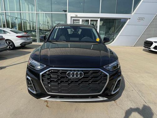2023 Audi Q5 45 S line Premium Plus