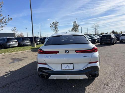 2026 BMW X6 xDrive40i