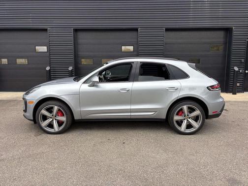 2026 Porsche Macan S