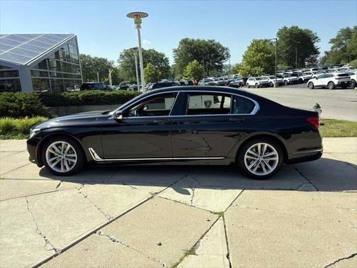 2016 BMW 750 i xDrive