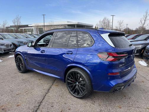 2026 BMW X5 M60i