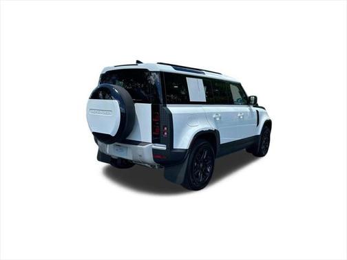 2025 Land Rover Defender 110 P300