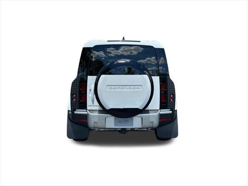 2025 Land Rover Defender 110 P300
