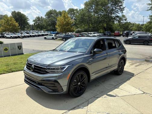 2022 Volkswagen Tiguan 2.0T SE R-Line Black 4MOTION