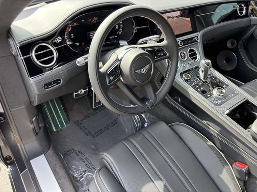 2025 Bentley Continental GT V8