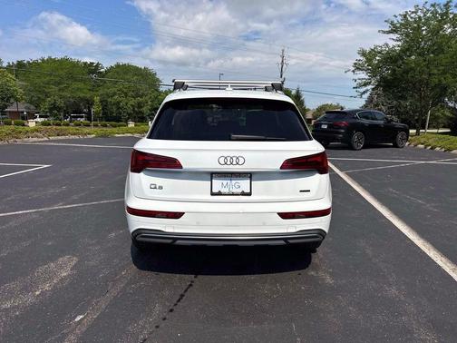 2023 Audi Q5 40 Premium Plus