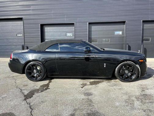 2018 Rolls-Royce Dawn Base