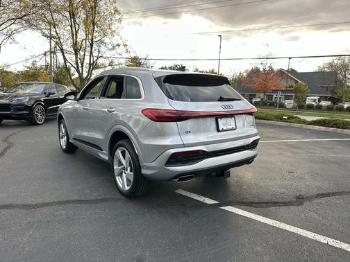 2025 Audi Q5 Premium Plus