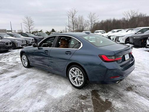 2025 BMW 330 xDrive