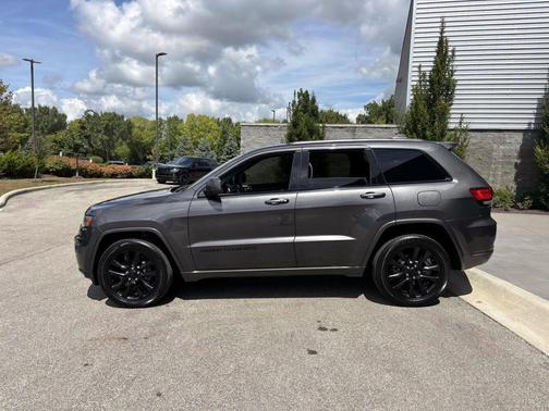 2018 Jeep Grand Cherokee Altitude