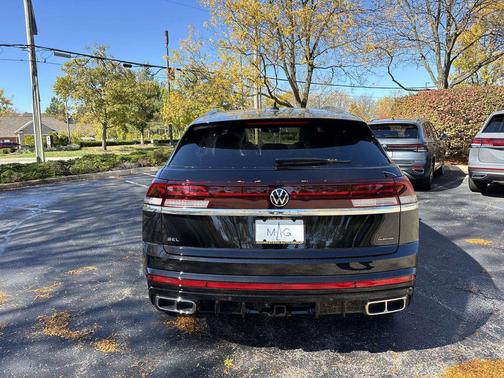 2026 Volkswagen Atlas Cross Sport 2.0T SEL Premium