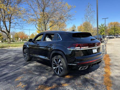 2026 Volkswagen Atlas Cross Sport 2.0T SEL Premium