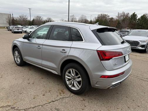 2023 Audi Q5 45 S line Premium