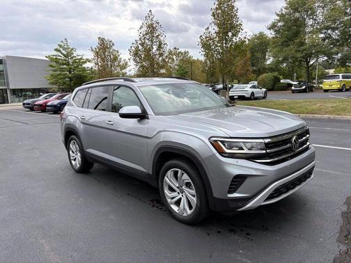 2022 Volkswagen Atlas 3.6L SE w/Technology