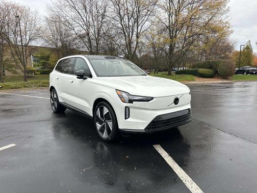 2025 Volvo EX90 Twin Motor Performance Ultra 6-Seater