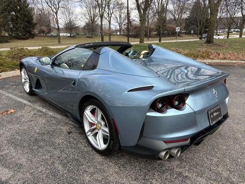 2021 Ferrari 812 GTS Base