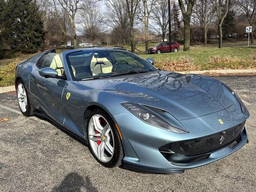 2021 Ferrari 812 GTS Base