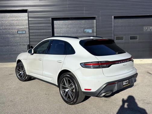 2024 Porsche Macan 