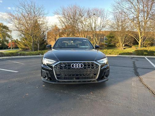 2025 Audi A8 L 55 TFSI quattro Tiptronic